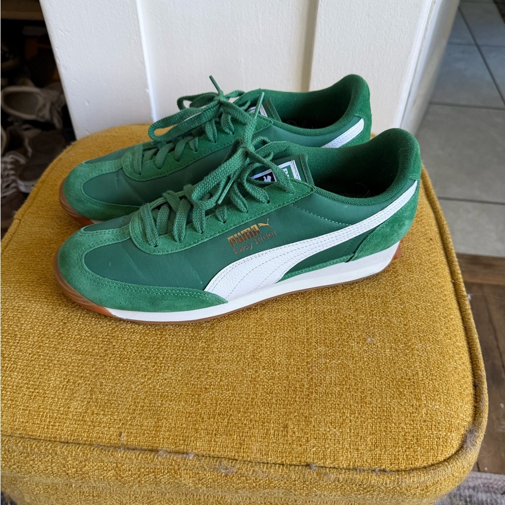 Puma Roma Classic Men's Sneakers in Green and White